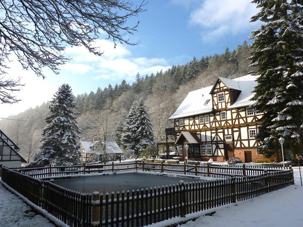 Hof Guttels Waldgasthof Ferienpension Rotenburg an der Fulda Eksteriør bilde